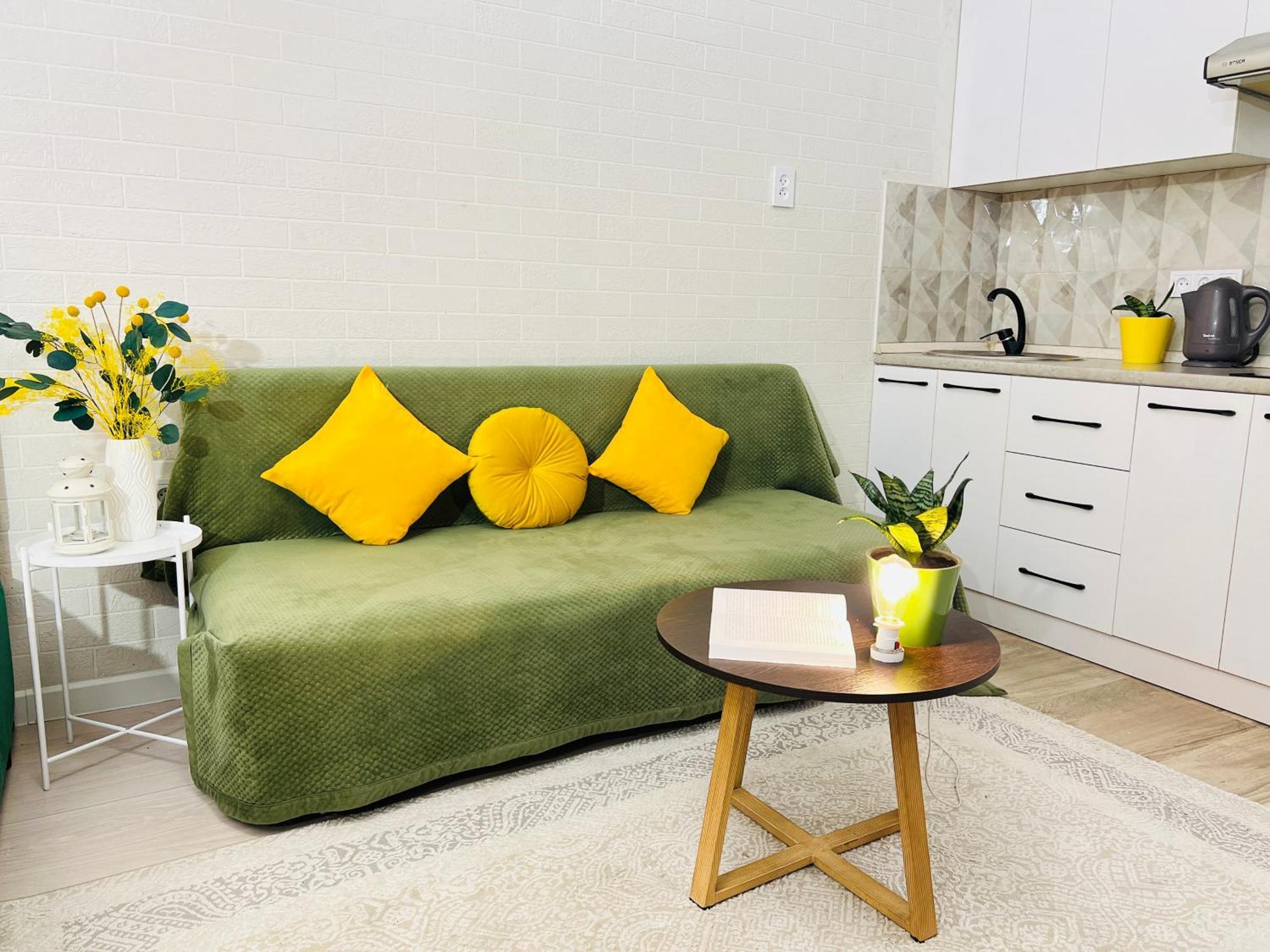 396i2 Sunny Sholpan Apartment *