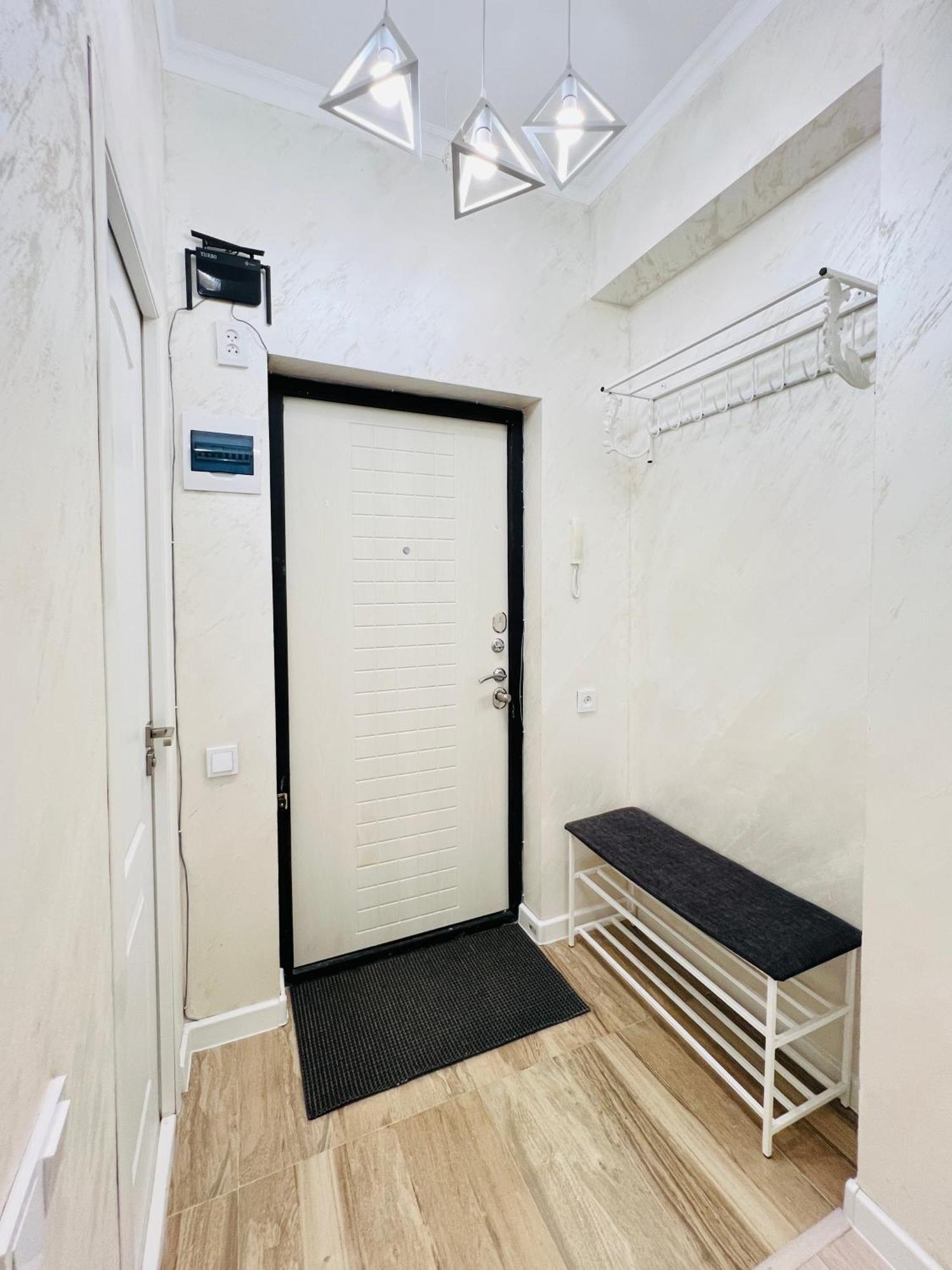 396i2 Sunny Sholpan Almaty
