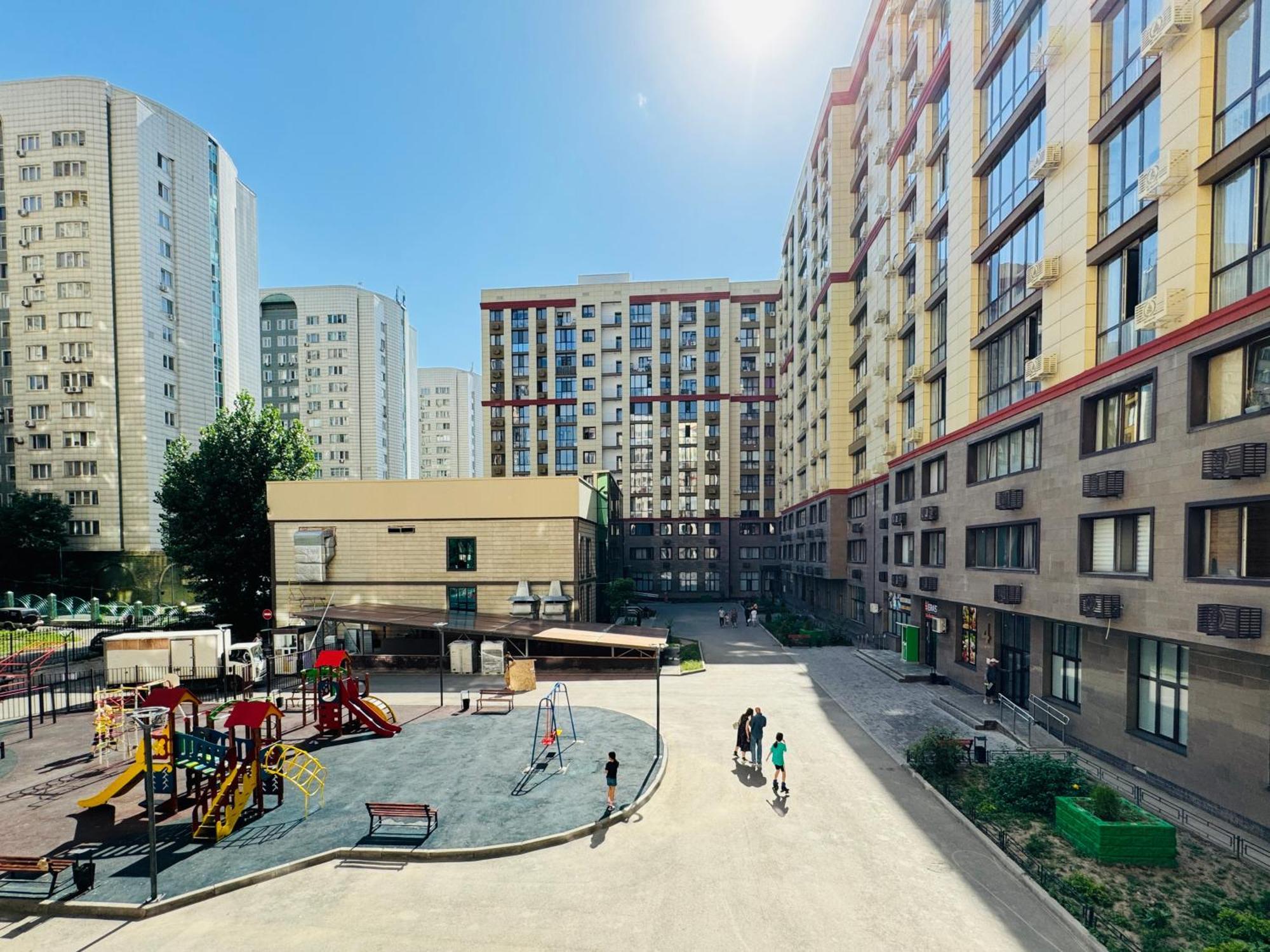 396i2 Sunny Sholpan *